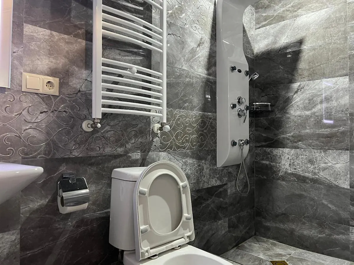 Cosy Apartment In The City Centre ティビリシ